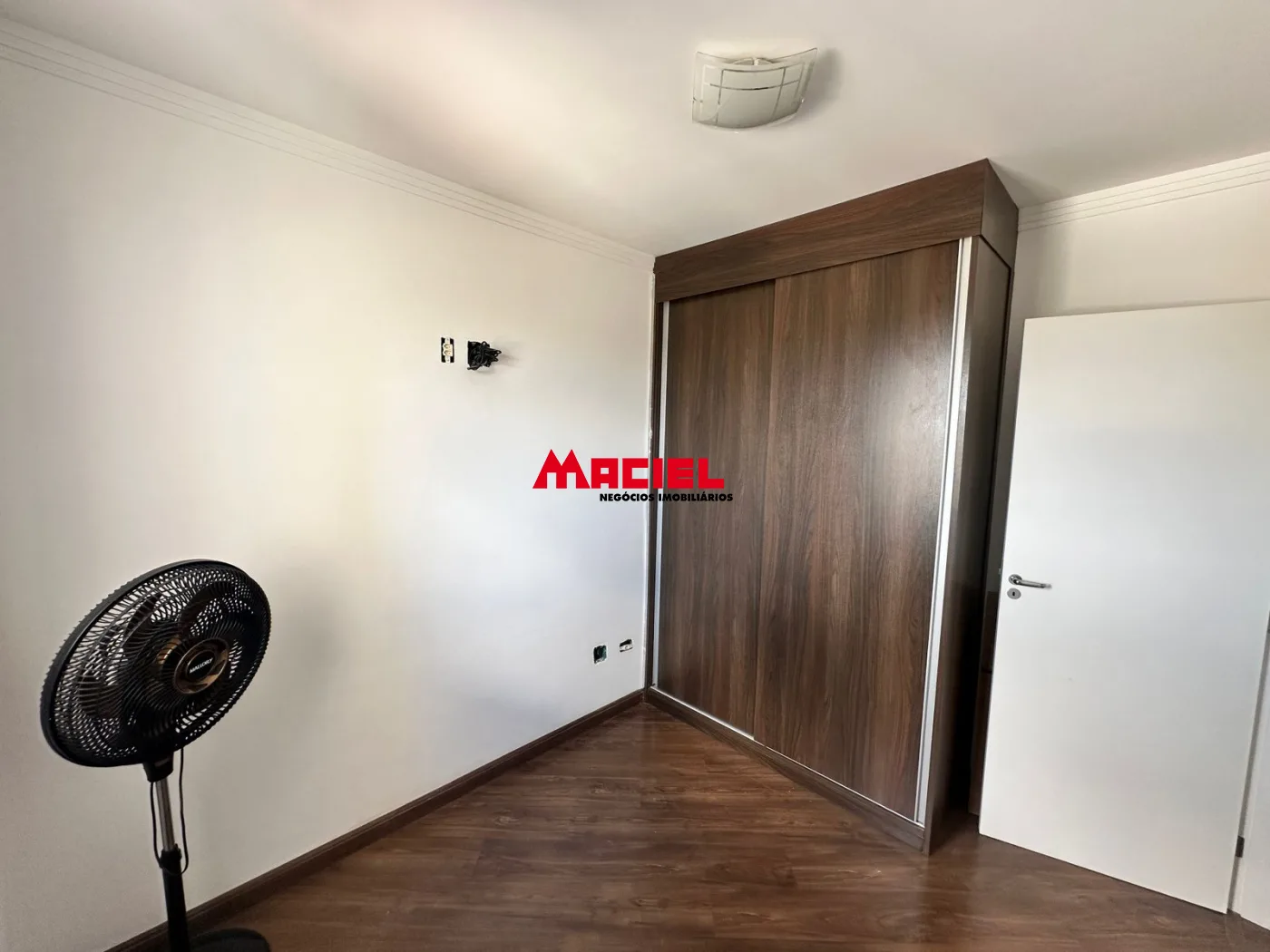 Comprar Apartamento / Padr&atilde;o em S&atilde;o Jos&eacute; dos Campos R$ 450.000,00 - Foto 10