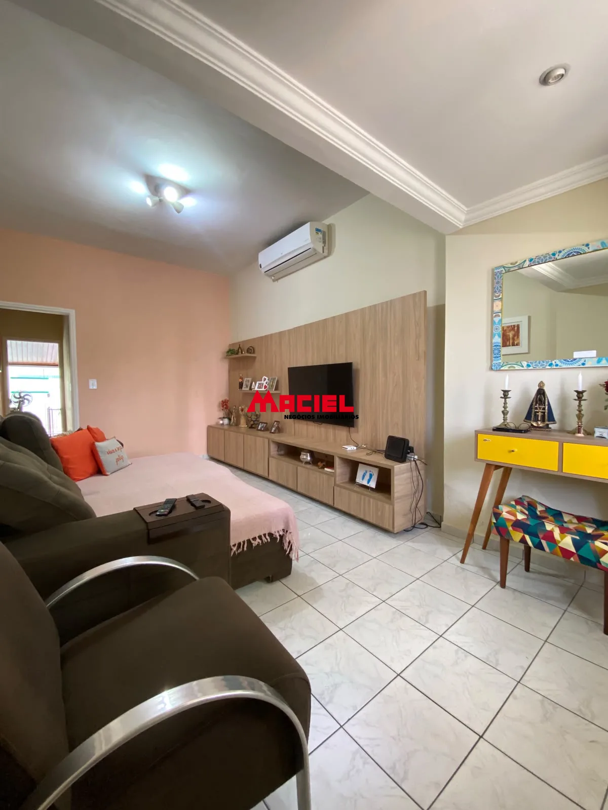 Comprar Casa / Padr&atilde;o em S&atilde;o Jos&eacute; dos Campos R$ 1.100.000,00 - Foto 3