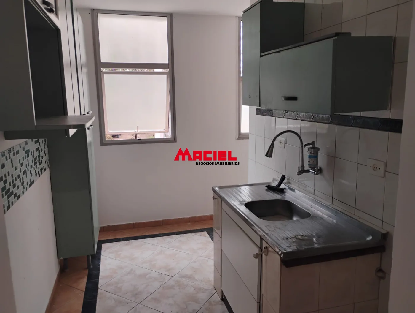 Alugar Apartamento / Padr&atilde;o em S&atilde;o Jos&eacute; dos Campos R$ 1.700,00 - Foto 4