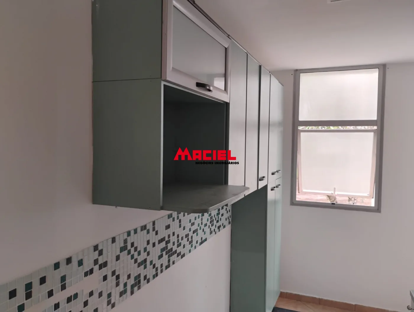 Alugar Apartamento / Padr&atilde;o em S&atilde;o Jos&eacute; dos Campos R$ 1.700,00 - Foto 5