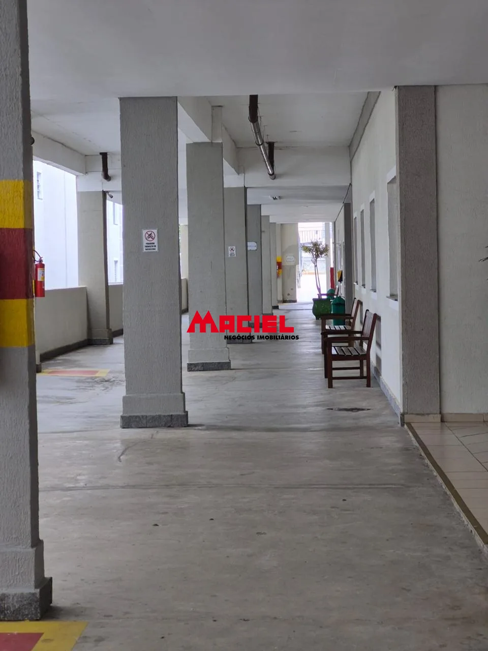 Alugar Apartamento / Mobiliado em S&atilde;o Jos&eacute; dos Campos R$ 2.300,00 - Foto 4