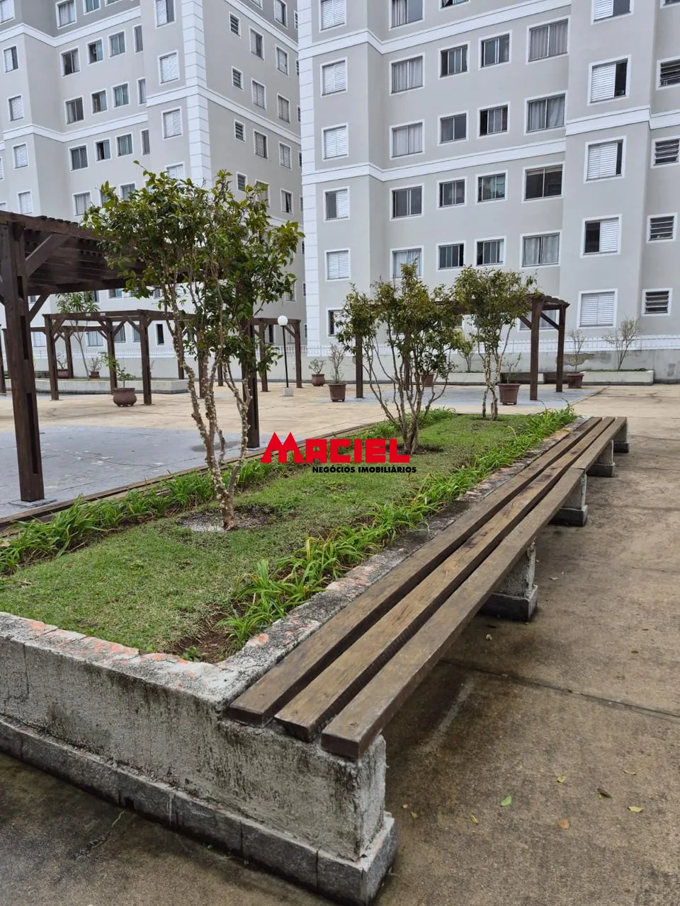 Alugar Apartamento / Mobiliado em S&atilde;o Jos&eacute; dos Campos R$ 2.300,00 - Foto 6