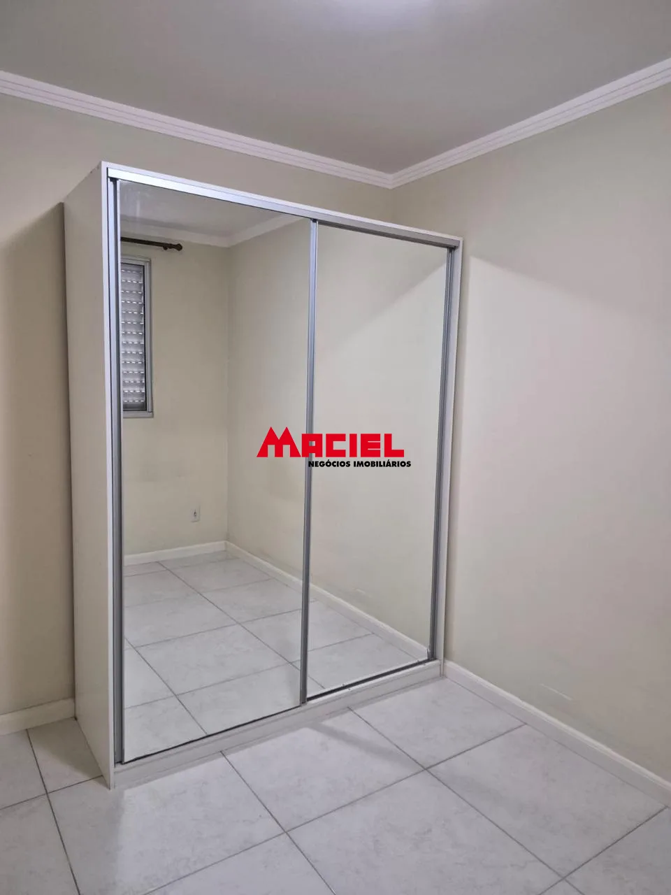 Alugar Apartamento / Mobiliado em S&atilde;o Jos&eacute; dos Campos R$ 2.300,00 - Foto 12