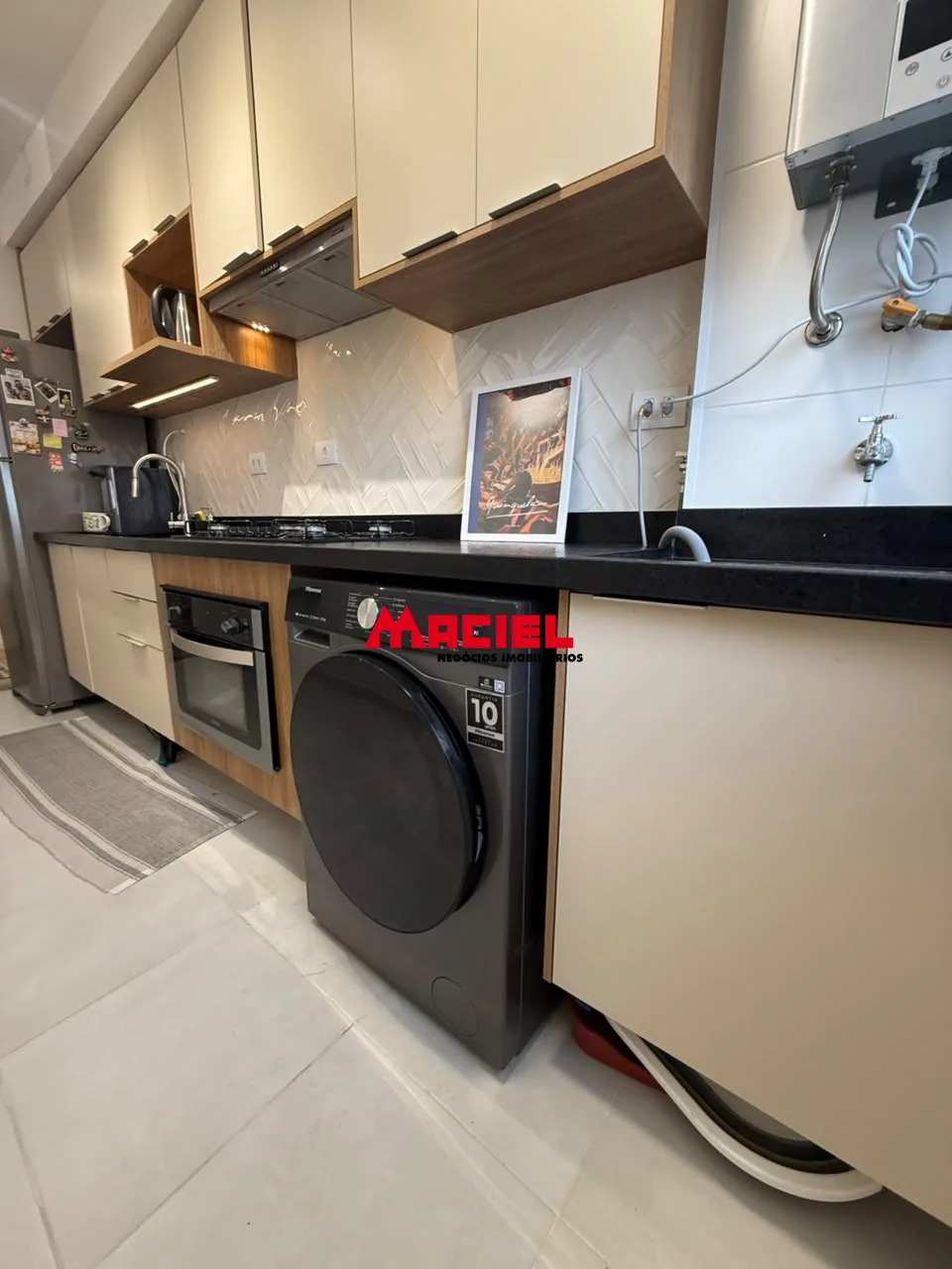 Alugar Apartamento / Mobiliado em S&atilde;o Jos&eacute; dos Campos R$ 3.000,00 - Foto 2