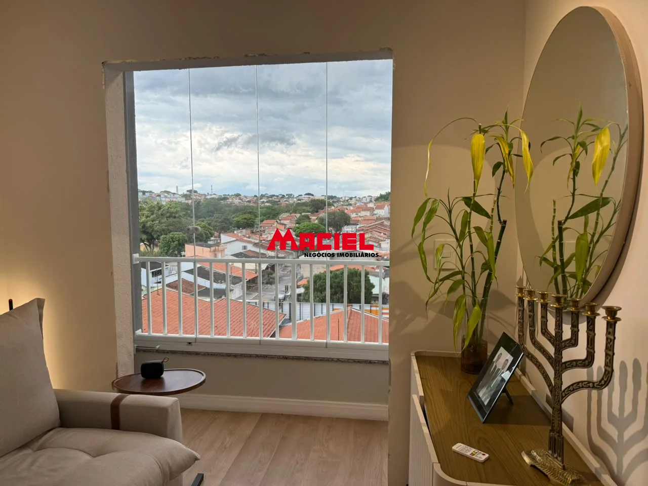 Alugar Apartamento / Mobiliado em S&atilde;o Jos&eacute; dos Campos R$ 3.000,00 - Foto 3