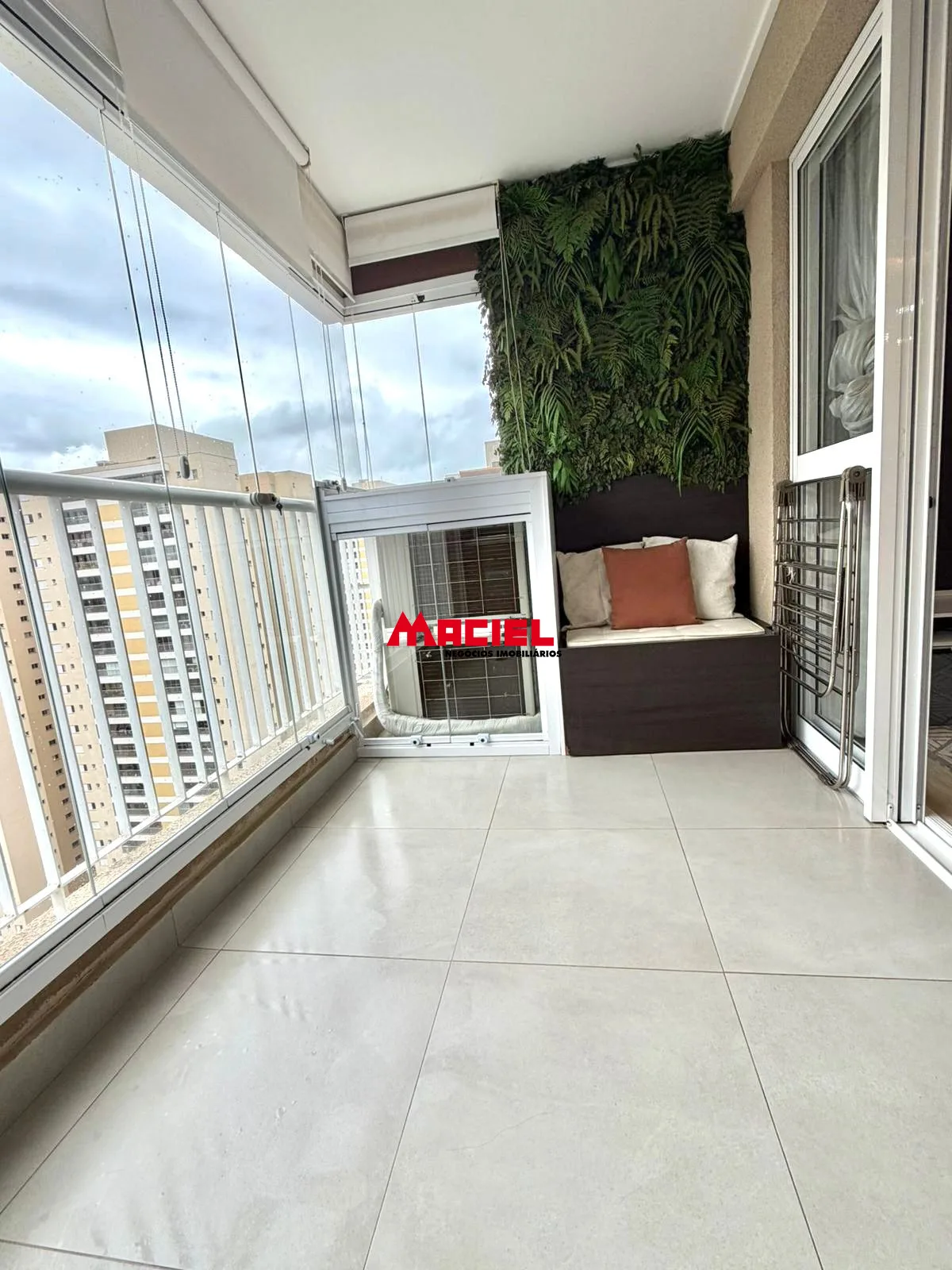 Comprar Apartamento / Padr&atilde;o em S&atilde;o Jos&eacute; dos Campos R$ 920.000,00 - Foto 2