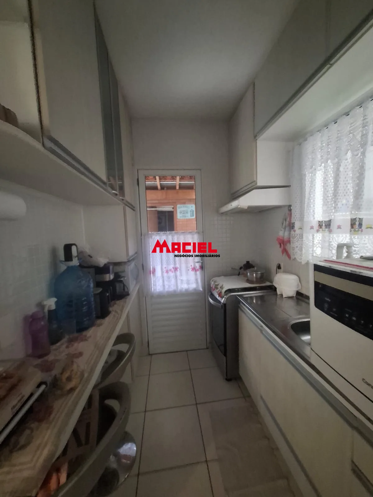 Comprar Casa / Condom&iacute;nio em S&atilde;o Jos&eacute; dos Campos R$ 570.000,00 - Foto 2
