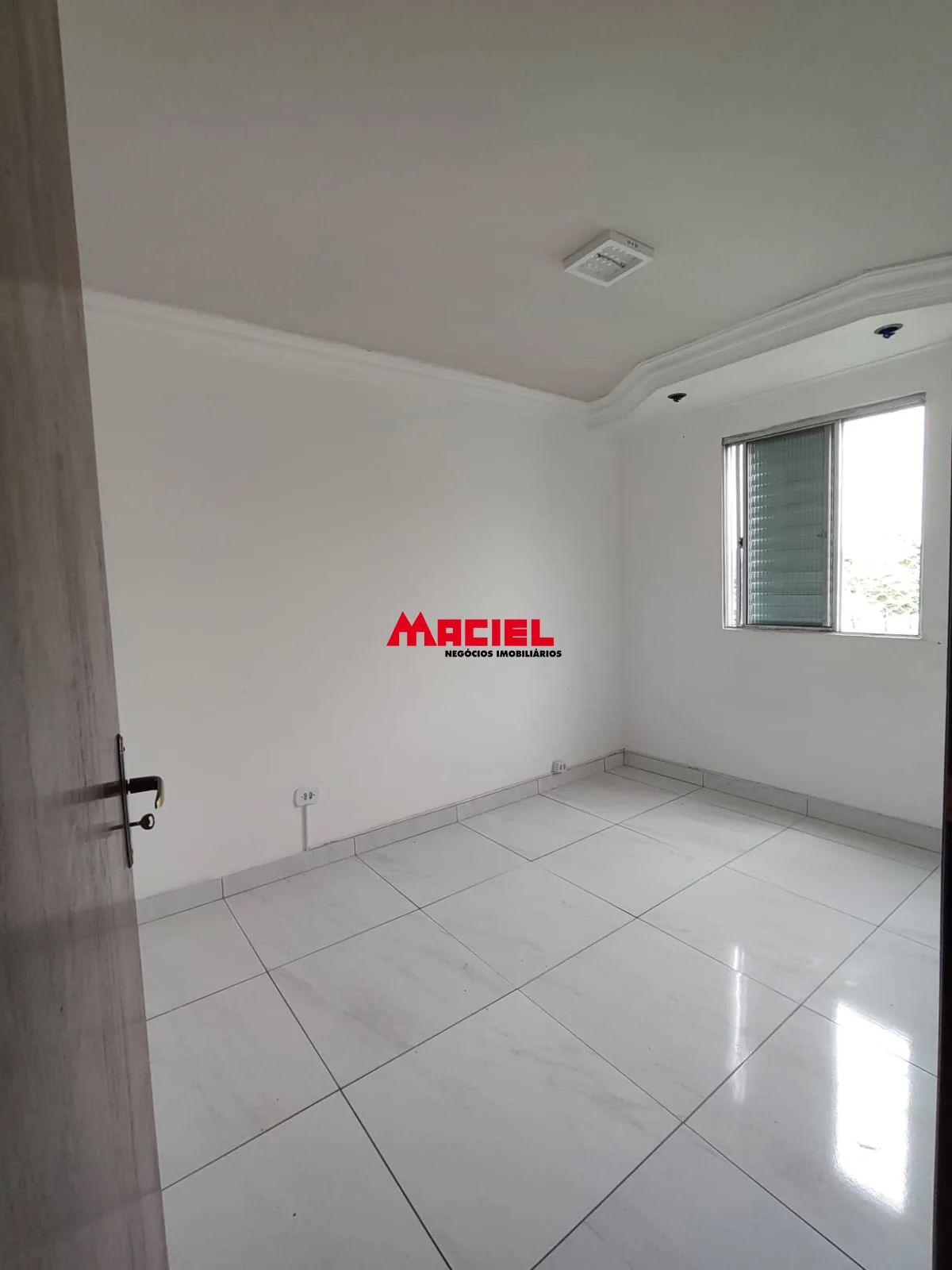 Comprar Apartamento / Padr&atilde;o em S&atilde;o Jos&eacute; dos Campos R$ 250.000,00 - Foto 4