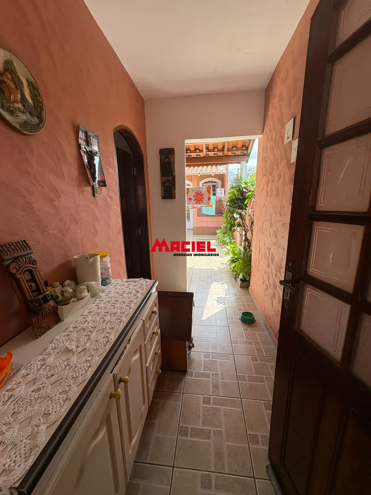 Alugar Casa / Padr&atilde;o em S&atilde;o Jos&eacute; dos Campos R$ 4.800,00 - Foto 2