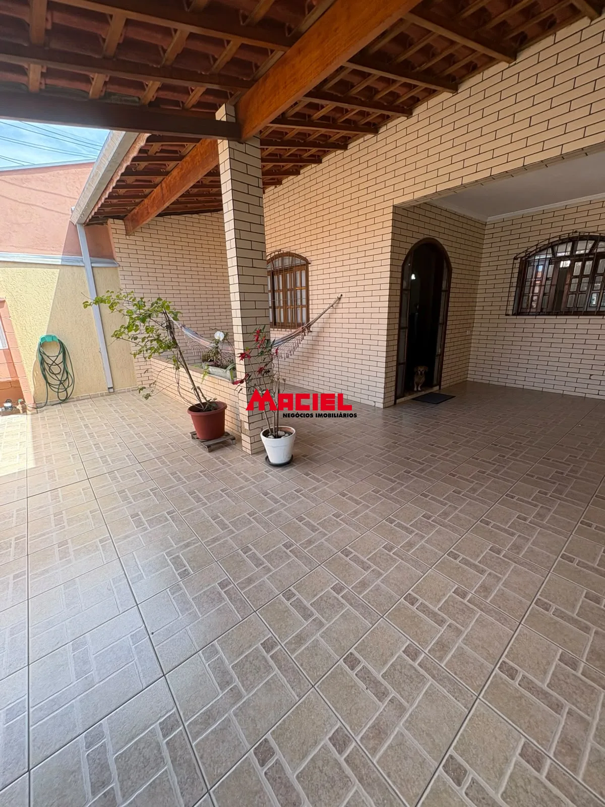 Alugar Casa / Padr&atilde;o em S&atilde;o Jos&eacute; dos Campos R$ 4.800,00 - Foto 1