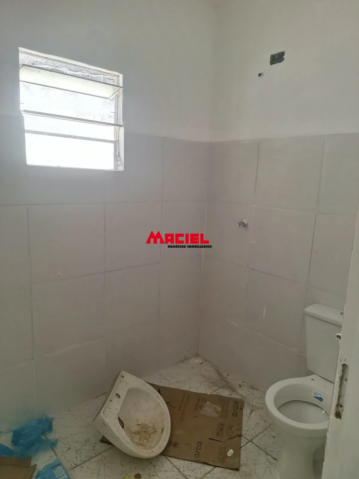 Alugar Casa / Padr&atilde;o em S&atilde;o Jos&eacute; dos Campos R$ 1.750,00 - Foto 4