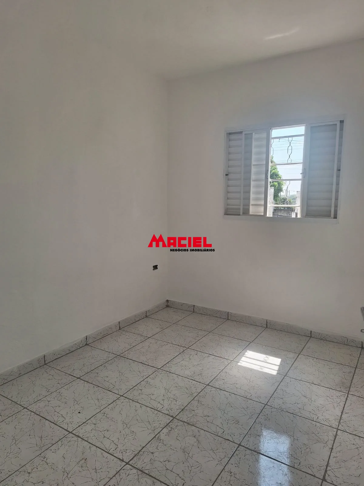 Alugar Casa / Padr&atilde;o em S&atilde;o Jos&eacute; dos Campos R$ 1.650,00 - Foto 10