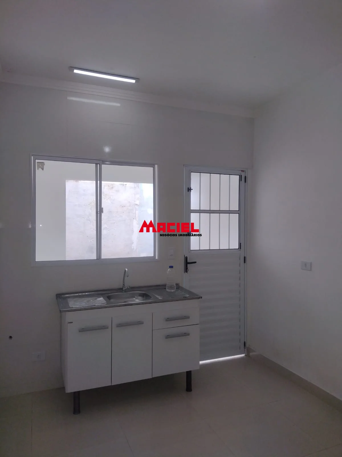 Comprar Casa / Padr&atilde;o em S&atilde;o Jos&eacute; dos Campos R$ 360.000,00 - Foto 4