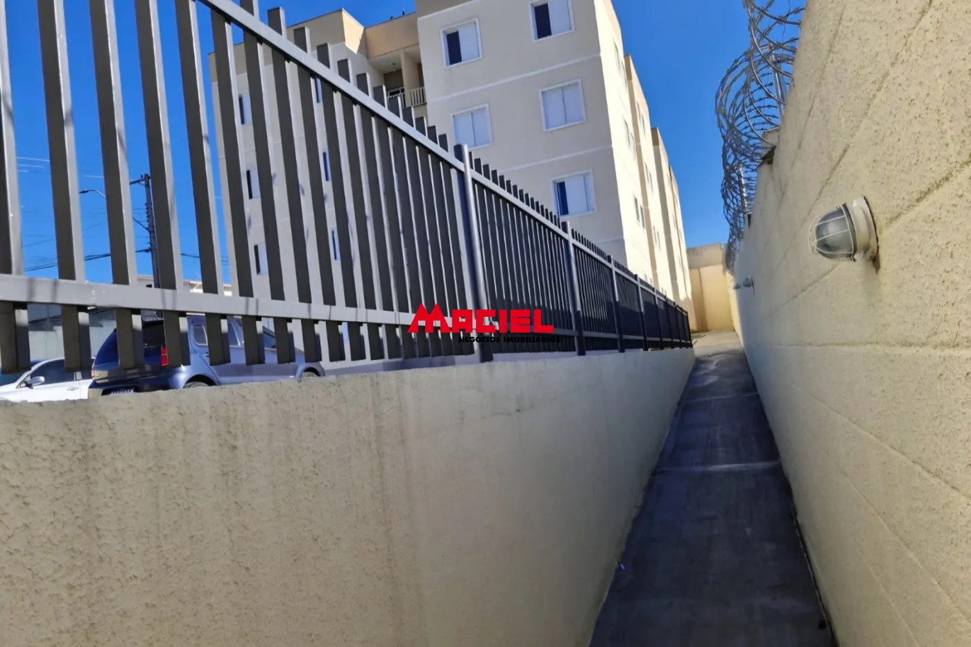 Alugar Apartamento / Padr&atilde;o em S&atilde;o Jos&eacute; dos Campos R$ 1.400,00 - Foto 12