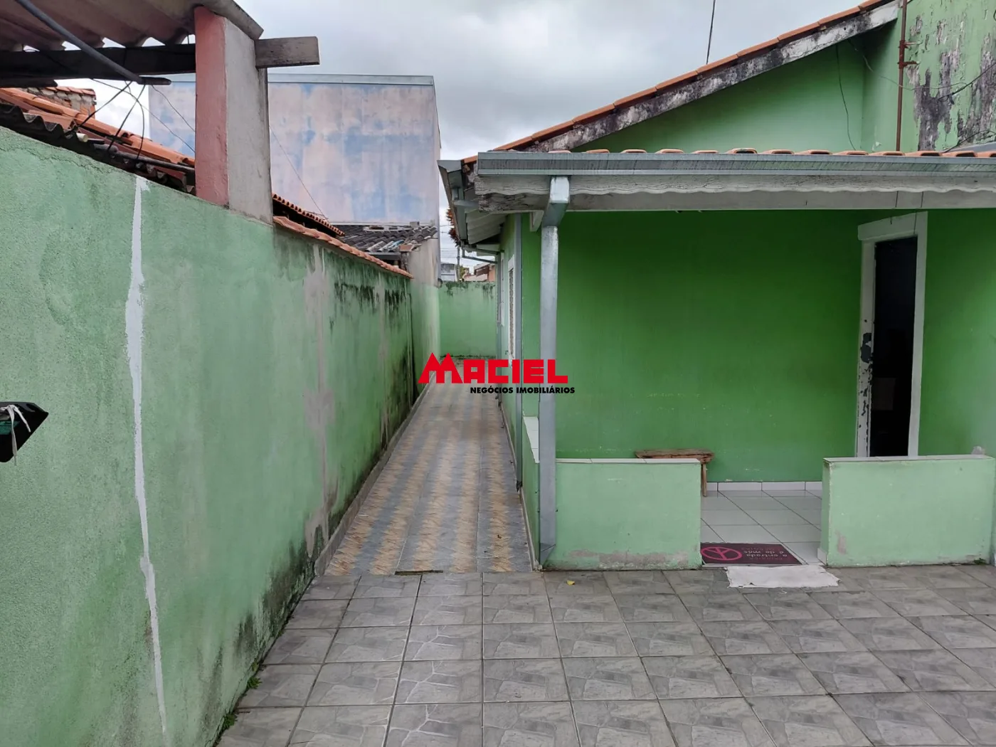 Comprar Casa / Padr&atilde;o em S&atilde;o Jos&eacute; dos Campos R$ 425.000,00 - Foto 3