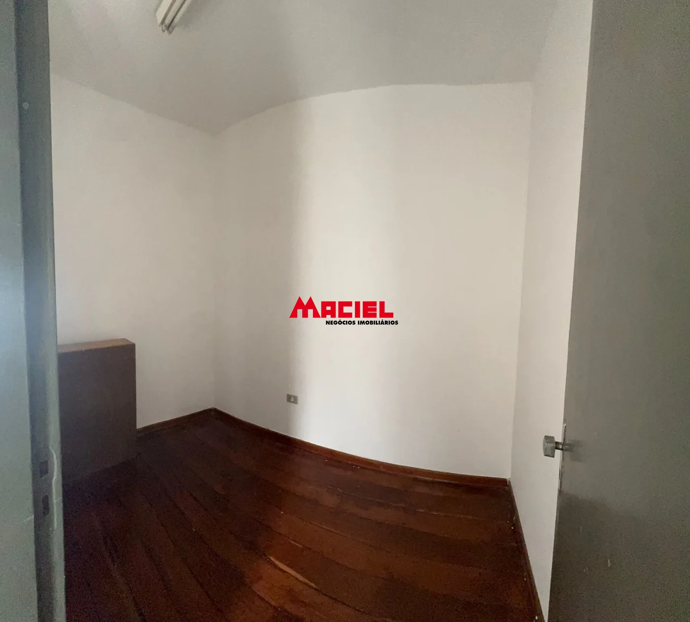 Alugar Comercial / Sala em S&atilde;o Jos&eacute; dos Campos R$ 1.500,00 - Foto 12