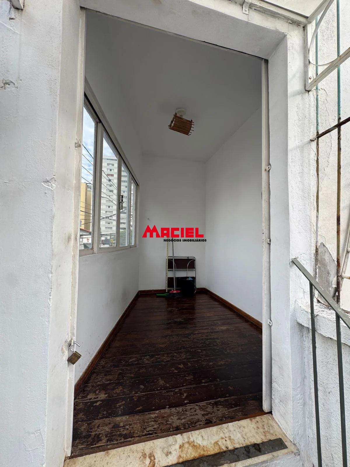 Alugar Comercial / Sala em S&atilde;o Jos&eacute; dos Campos R$ 1.500,00 - Foto 14