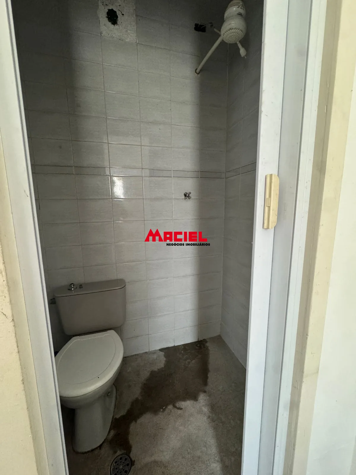 Alugar Comercial / Sala em S&atilde;o Jos&eacute; dos Campos R$ 1.500,00 - Foto 15