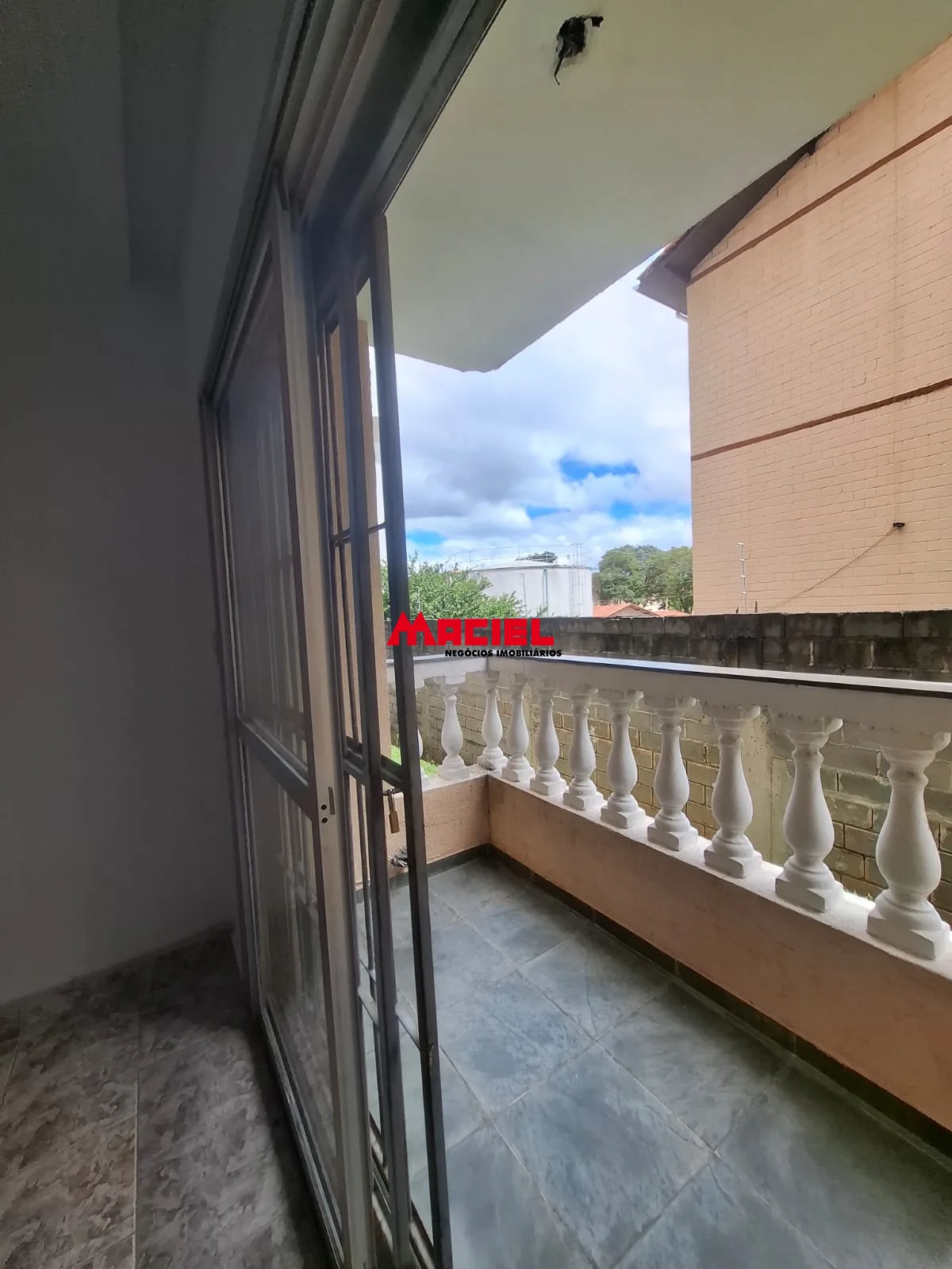 Alugar Apartamento / Padr&atilde;o em S&atilde;o Jos&eacute; dos Campos R$ 1.600,00 - Foto 4