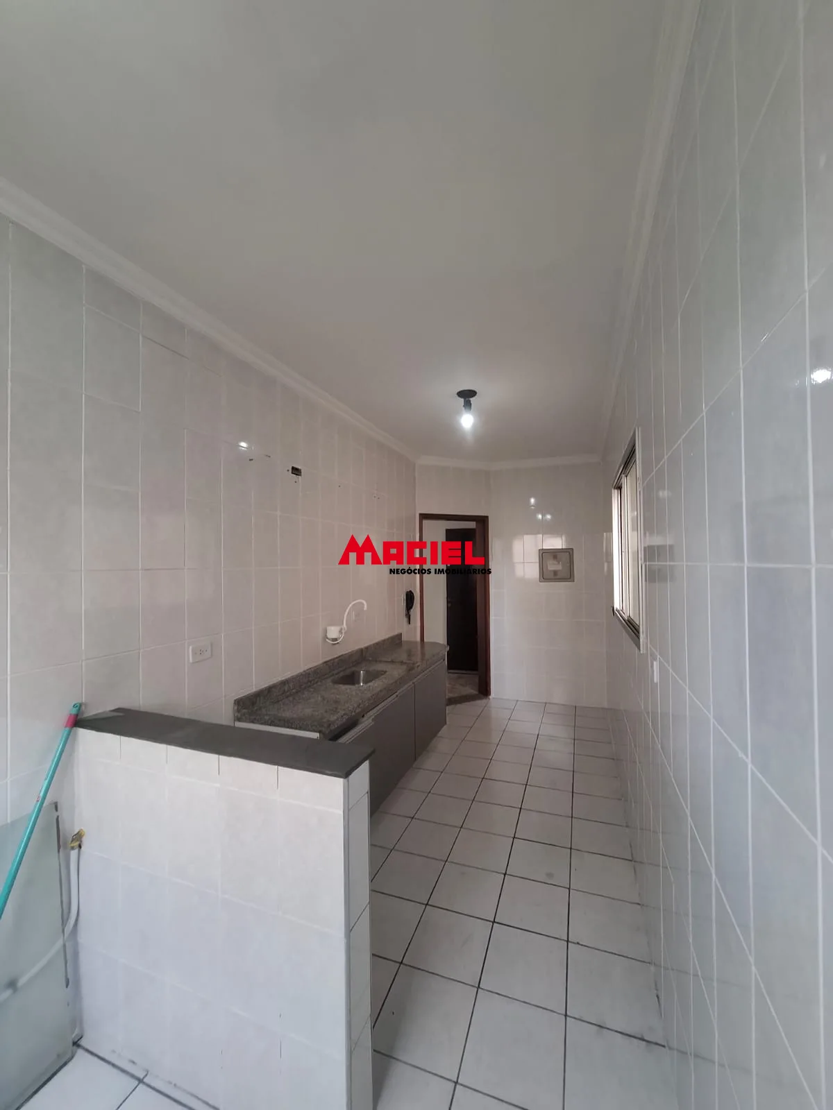 Alugar Apartamento / Padr&atilde;o em S&atilde;o Jos&eacute; dos Campos R$ 1.600,00 - Foto 5