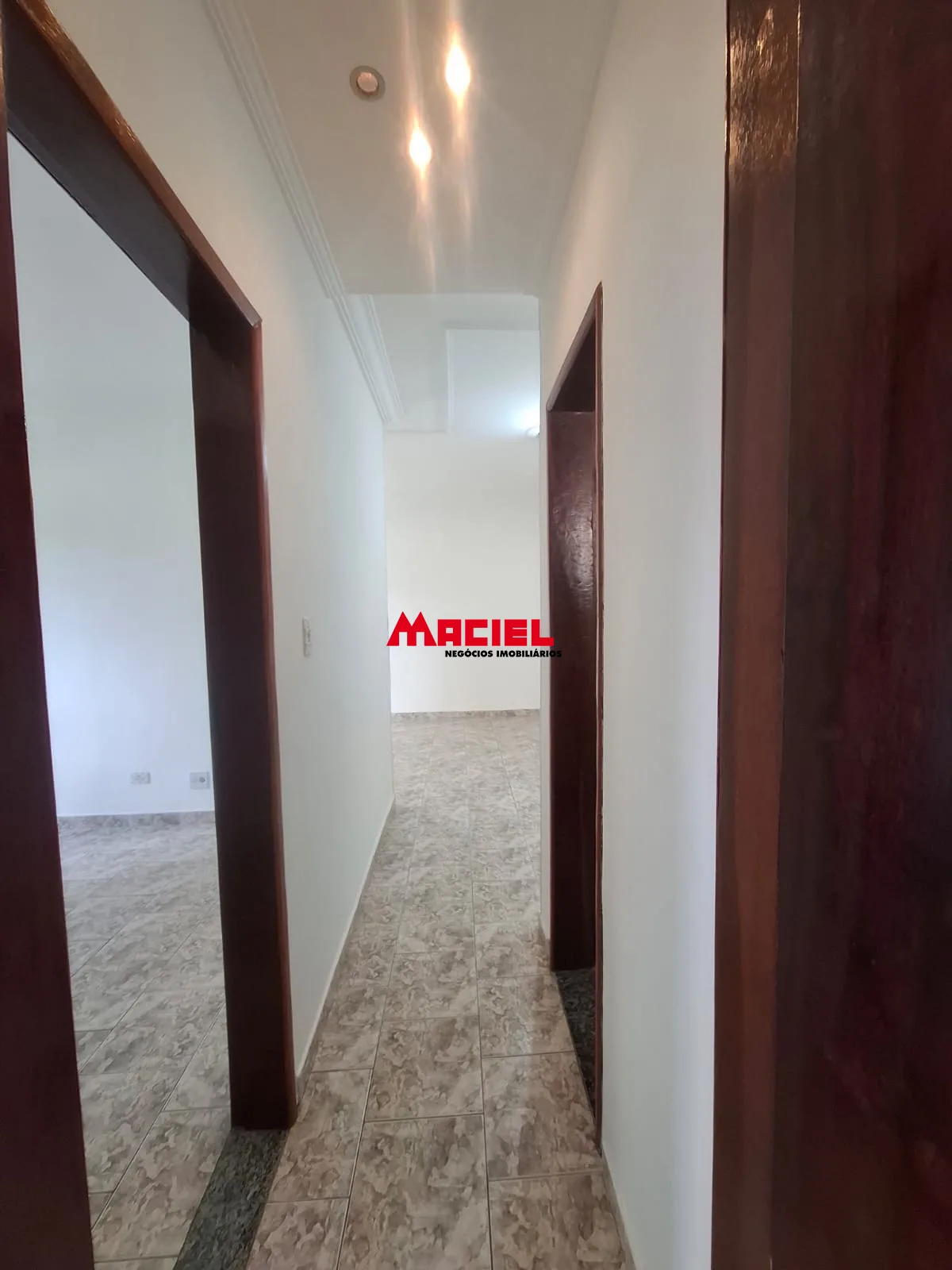 Alugar Apartamento / Padr&atilde;o em S&atilde;o Jos&eacute; dos Campos R$ 1.600,00 - Foto 6