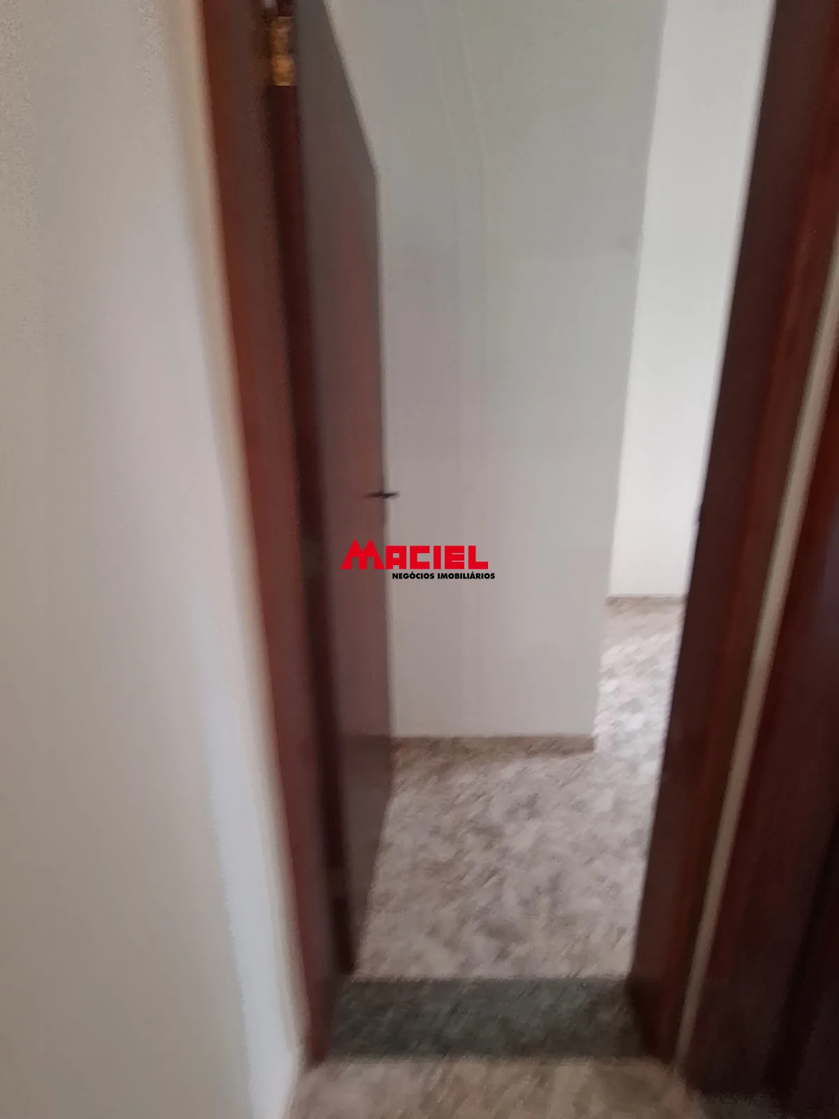 Alugar Apartamento / Padr&atilde;o em S&atilde;o Jos&eacute; dos Campos R$ 1.600,00 - Foto 7