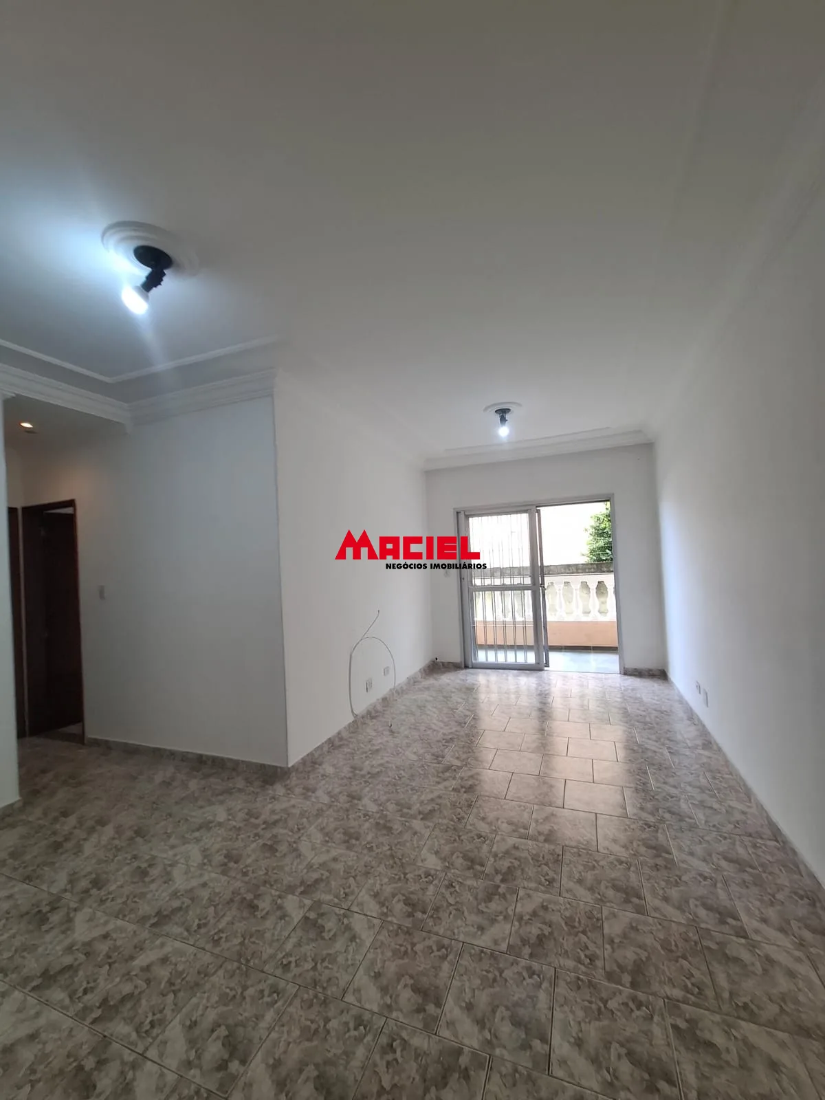 Alugar Apartamento / Padr&atilde;o em S&atilde;o Jos&eacute; dos Campos R$ 1.600,00 - Foto 9