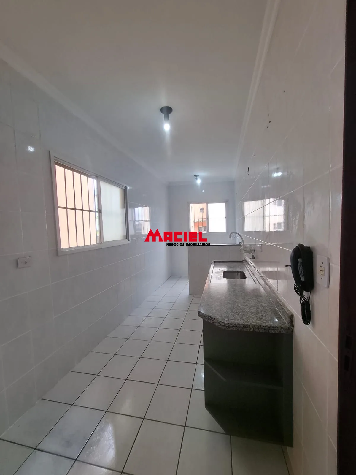 Alugar Apartamento / Padr&atilde;o em S&atilde;o Jos&eacute; dos Campos R$ 1.600,00 - Foto 11
