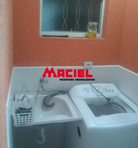 Alugar Casa / Padr&atilde;o em S&atilde;o Jos&eacute; dos Campos R$ 2.250,00 - Foto 9