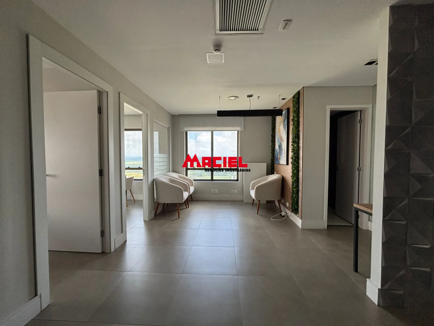 Alugar Comercial / Sala em Edif&iacute;cio/Condom&iacute;nio em S&atilde;o Jos&eacute; dos Campos R$ 7.600,00 - Foto 1