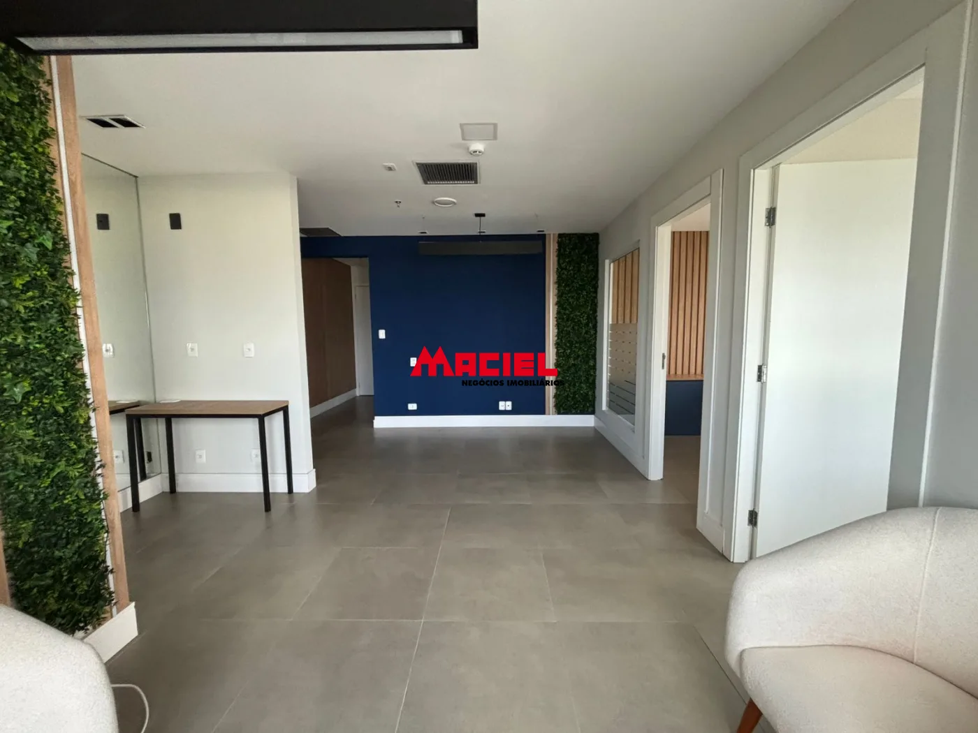 Alugar Comercial / Sala em Edif&iacute;cio/Condom&iacute;nio em S&atilde;o Jos&eacute; dos Campos R$ 7.600,00 - Foto 4