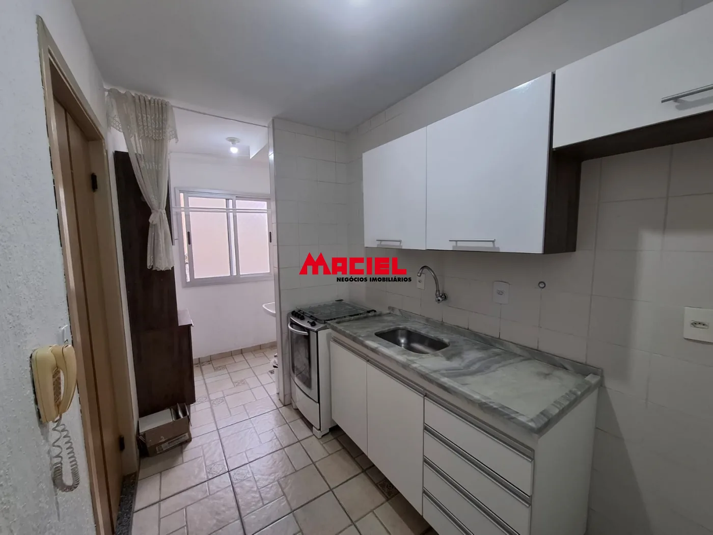 Alugar Apartamento / Padr&atilde;o em S&atilde;o Jos&eacute; dos Campos R$ 2.300,00 - Foto 5