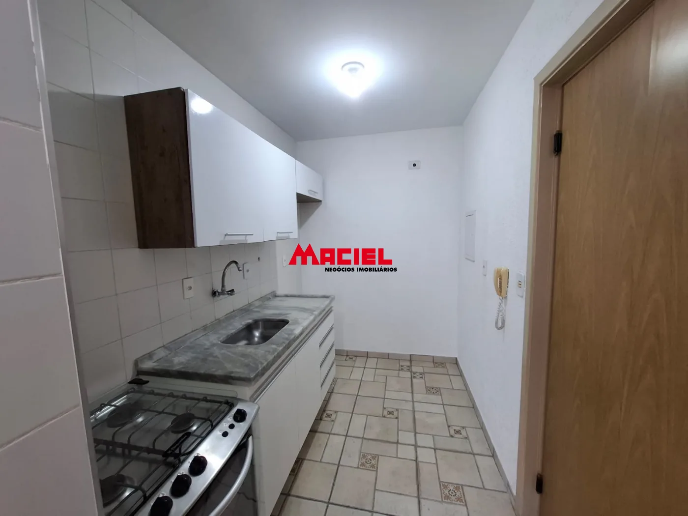 Alugar Apartamento / Padr&atilde;o em S&atilde;o Jos&eacute; dos Campos R$ 2.300,00 - Foto 6
