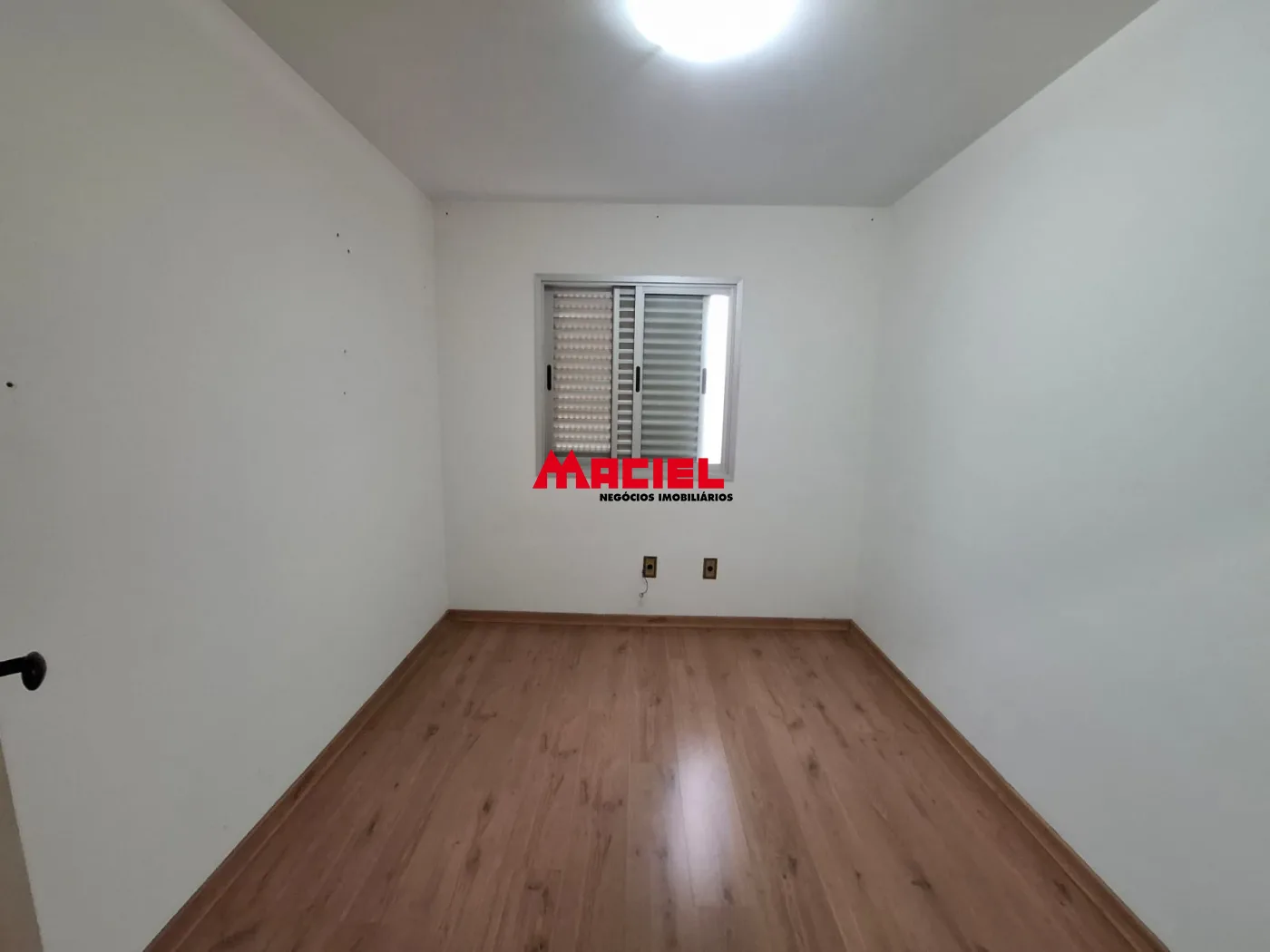 Alugar Apartamento / Padr&atilde;o em S&atilde;o Jos&eacute; dos Campos R$ 2.300,00 - Foto 11