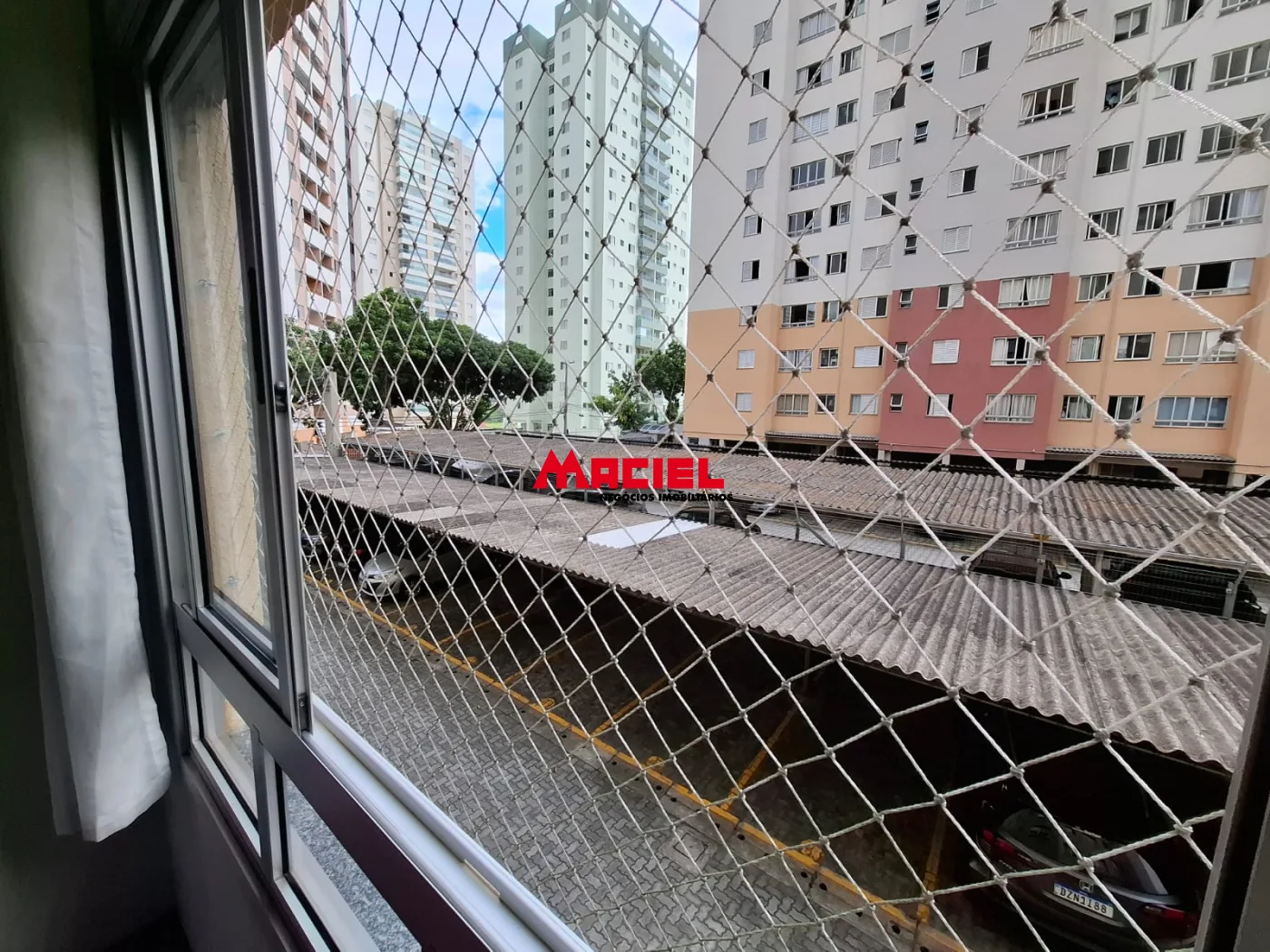 Alugar Apartamento / Padr&atilde;o em S&atilde;o Jos&eacute; dos Campos R$ 2.300,00 - Foto 12