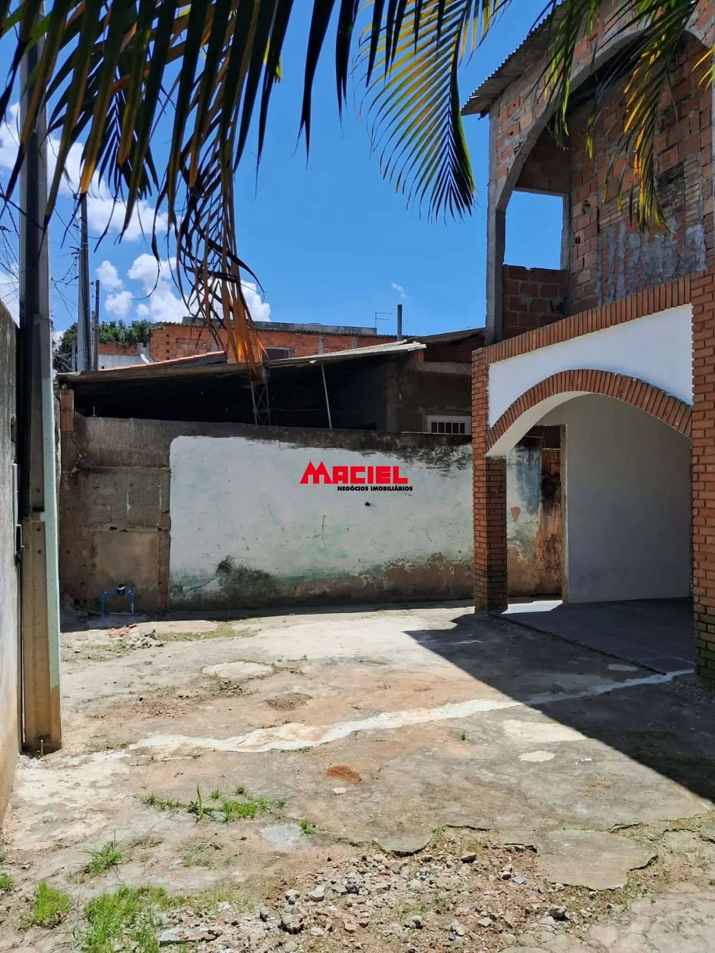 Alugar Casa / Sobrado em S&atilde;o Jos&eacute; dos Campos R$ 1.400,00 - Foto 2