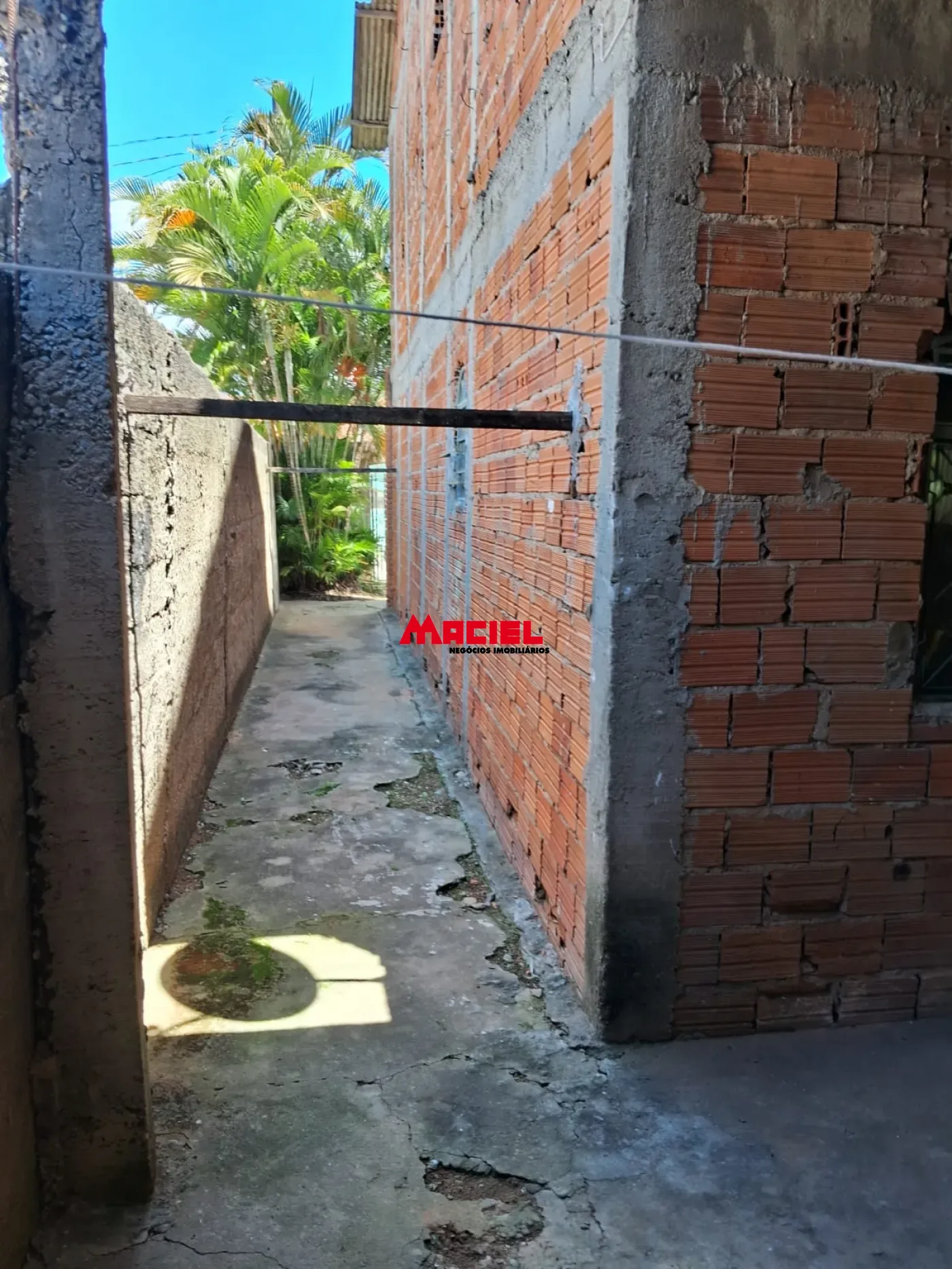 Alugar Casa / Sobrado em S&atilde;o Jos&eacute; dos Campos R$ 1.400,00 - Foto 14
