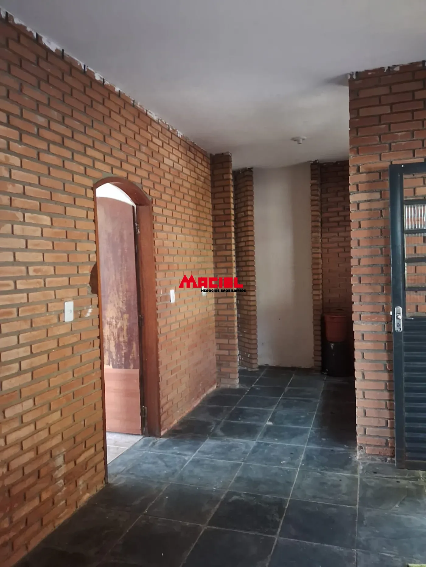 Alugar Casa / Sobrado em S&atilde;o Jos&eacute; dos Campos R$ 1.400,00 - Foto 20