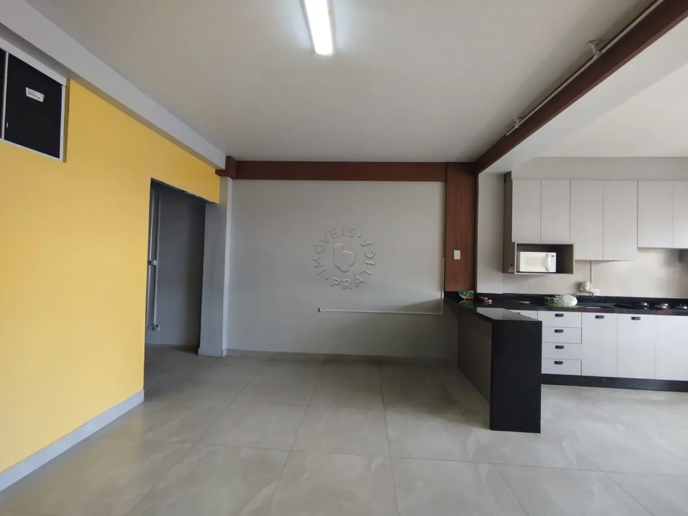 Alugar Apartamento / Kitinete em Castro R$ 1.500,00 - Foto 3