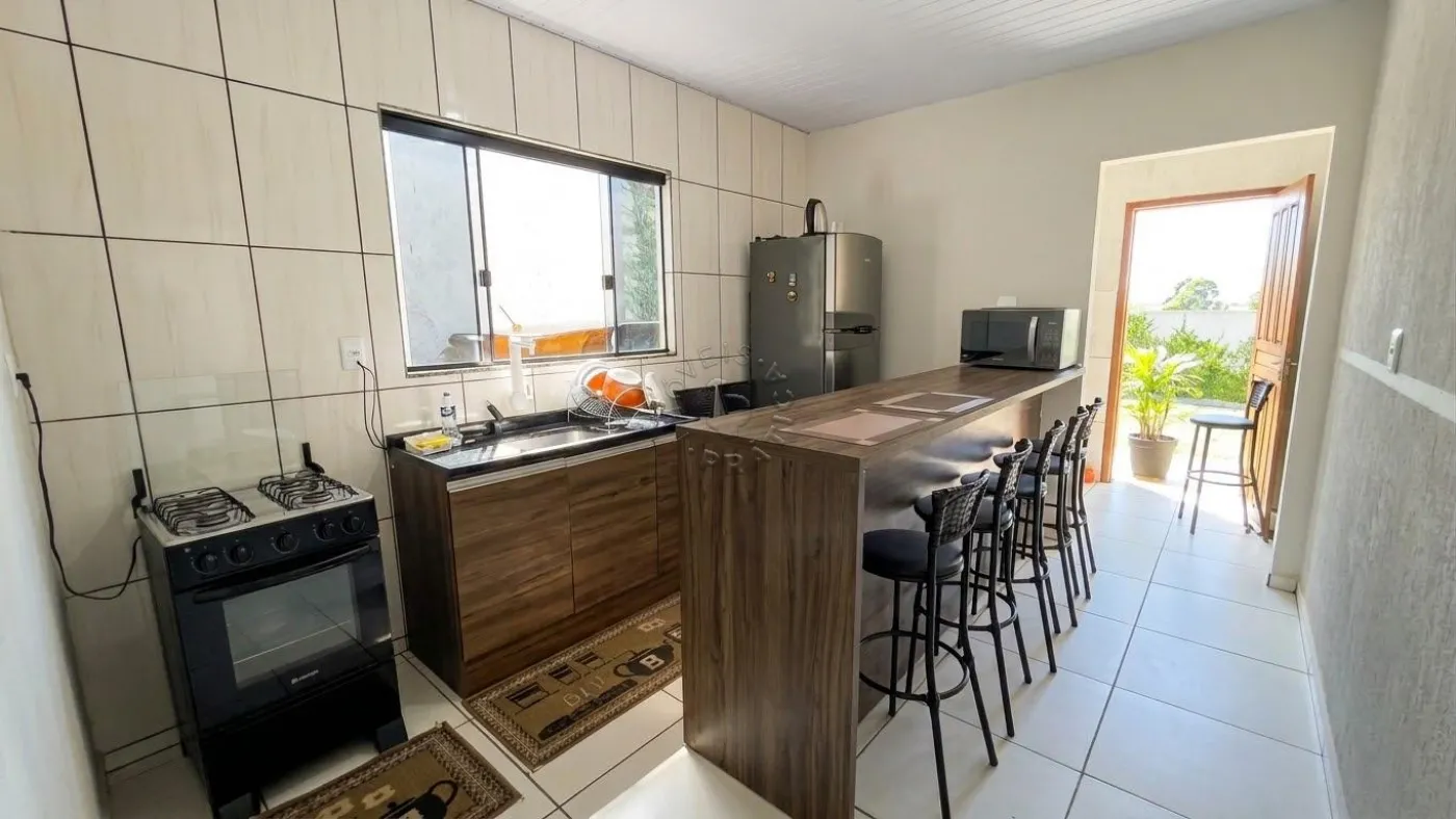 Comprar Casa / Padr&atilde;o em Castro R$ 335.000,00 - Foto 7