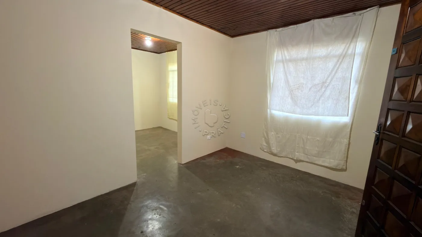Comprar Casa / Padr&atilde;o em Castro R$ 240.000,00 - Foto 5