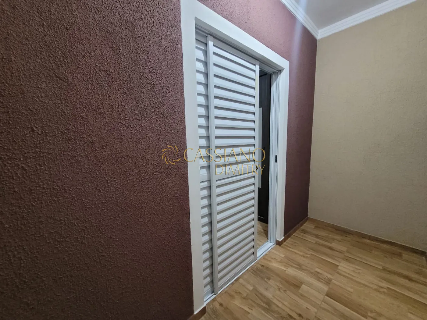 Comprar Casa / Padr&atilde;o em S&atilde;o Jos&eacute; dos Campos R$ 575.000,00 - Foto 4