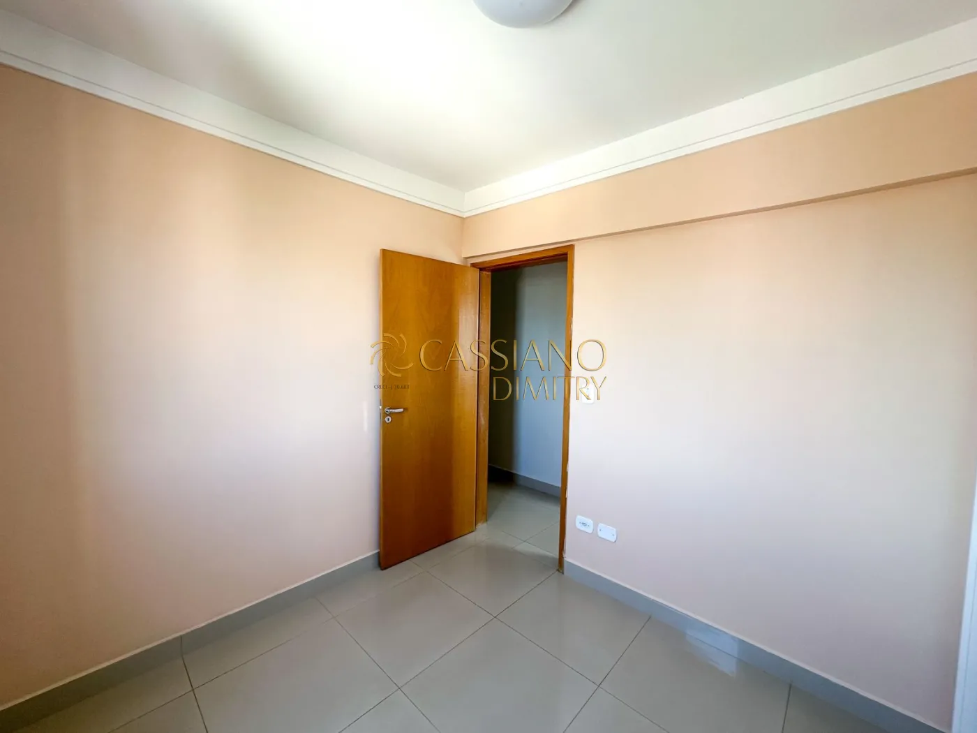 Alugar Apartamento / Padr&atilde;o em S&atilde;o Jos&eacute; dos Campos R$ 2.800,00 - Foto 13