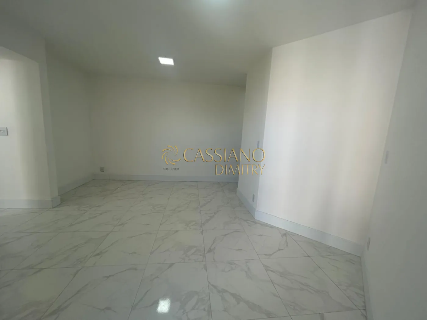 Alugar Apartamento / Padr&atilde;o em S&atilde;o Jos&eacute; dos Campos R$ 2.700,00 - Foto 3