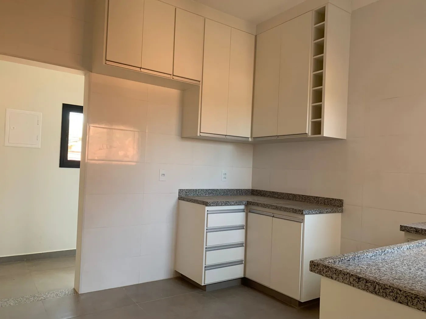 Alugar Apartamento / Padr&atilde;o em Botucatu R$ 2.200,00 - Foto 10