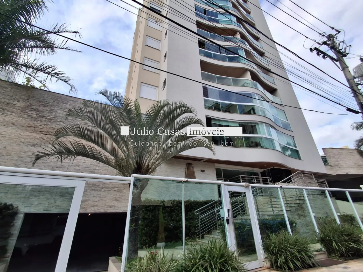 Alugar Apartamento / Padr&atilde;o em Sorocaba R$ 4.500,00 - Foto 1