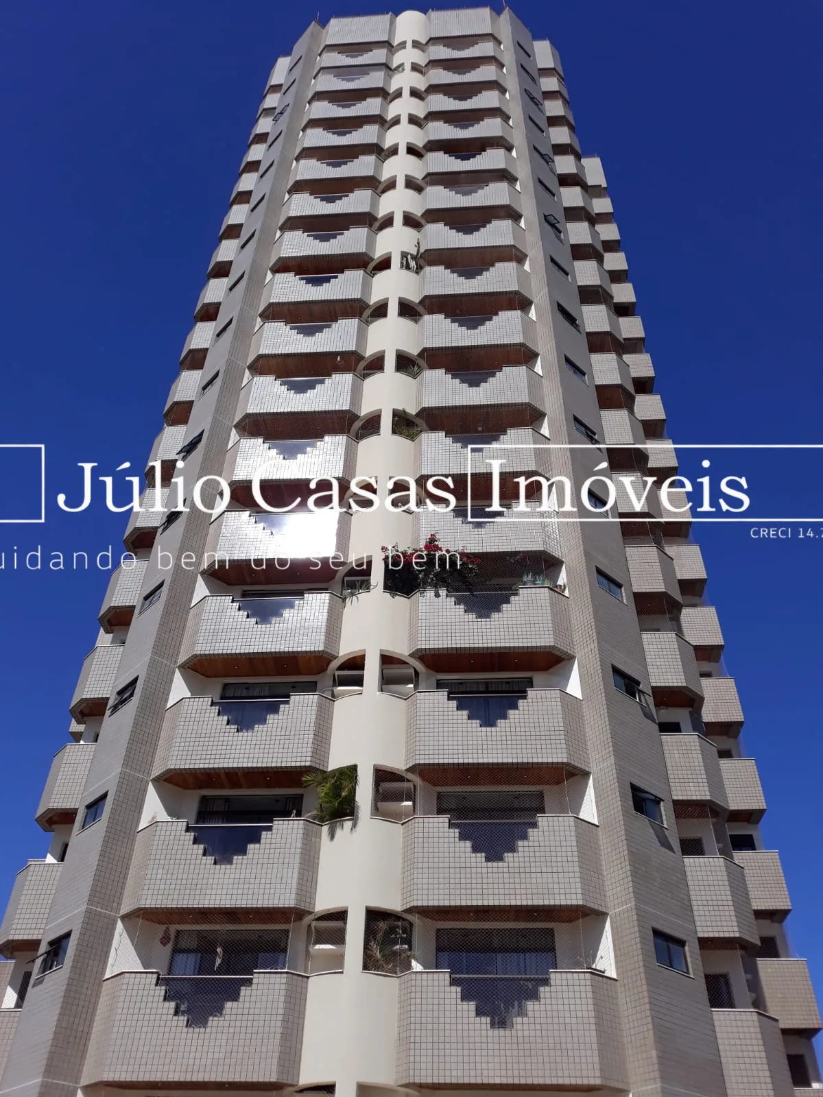 Alugar Apartamento / Padr&atilde;o em Sorocaba R$ 4.900,00 - Foto 1
