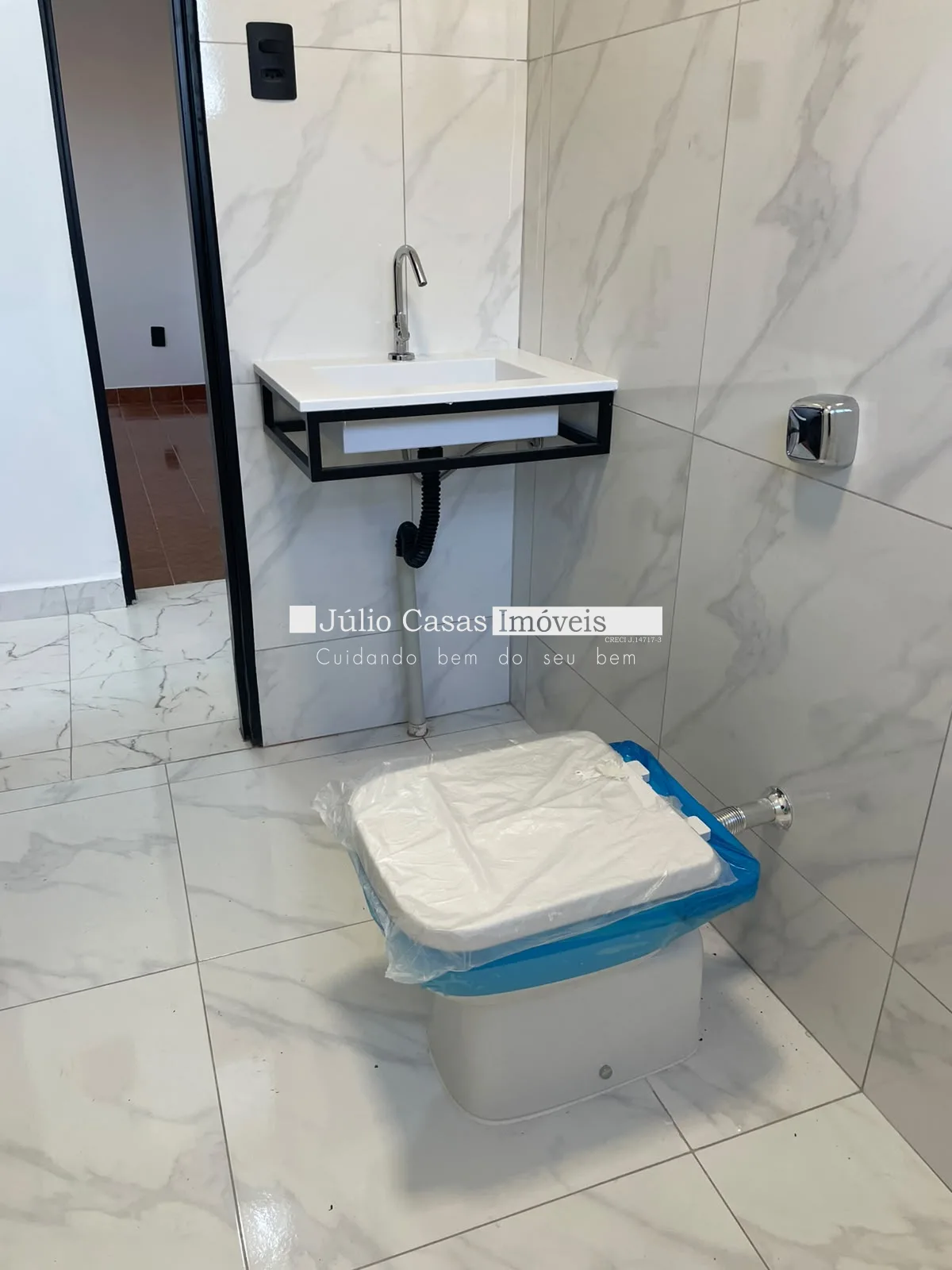 Alugar Casa / Padr&atilde;o em Sorocaba R$ 2.480,00 - Foto 3