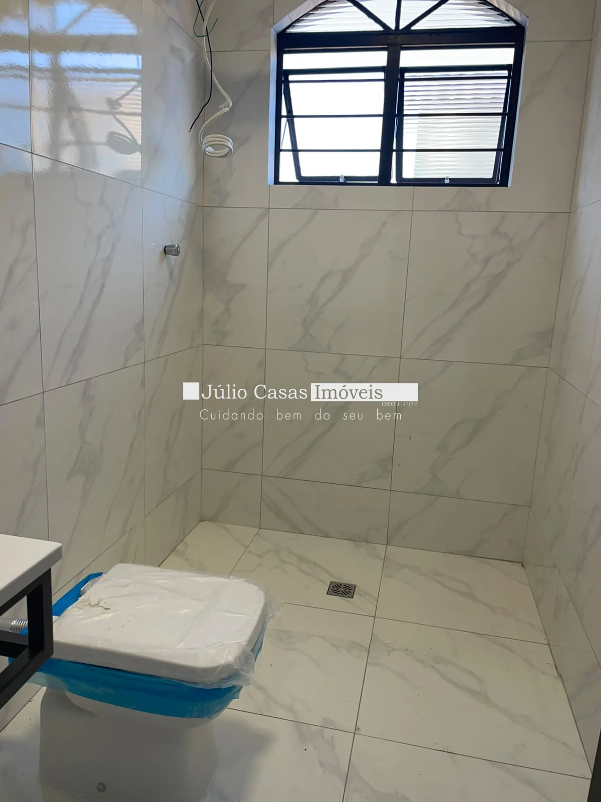 Alugar Casa / Padr&atilde;o em Sorocaba R$ 2.480,00 - Foto 4