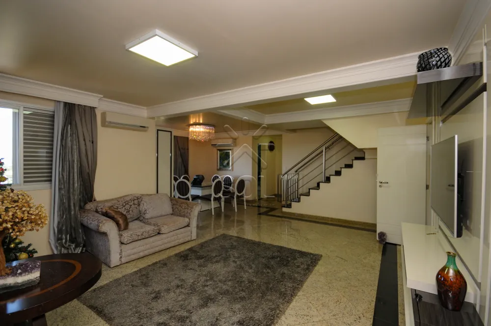 Apartamento duplex de cobertura no Edifício Torre Azul, Centro - Foz do Iguaçu